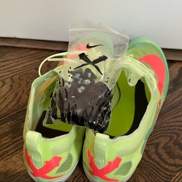 NWOT Nike Zoom Victory 5 XC Track and Field Shoes Distance Spikes Volt - Picture 6 of 6
